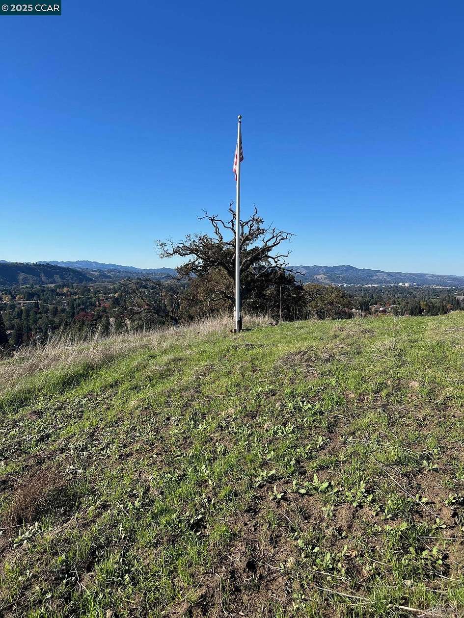 5.78 Acres of Residential Land for Sale in Alamo, California