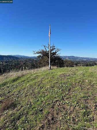 5.78 Acres of Residential Land for Sale in Alamo, California