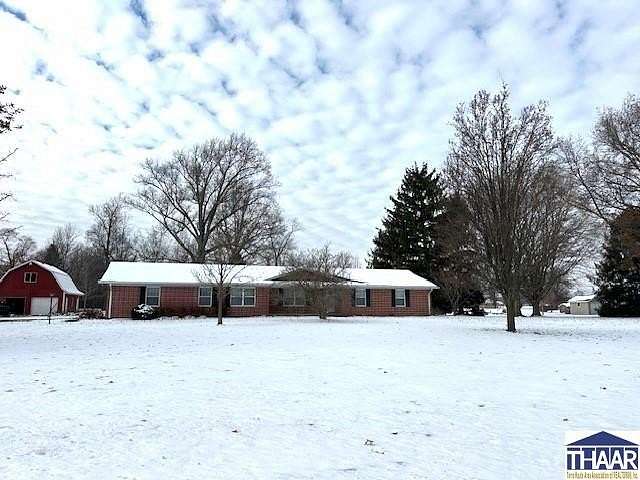6 Acres of Residential Land with Home for Sale in Brazil, Indiana