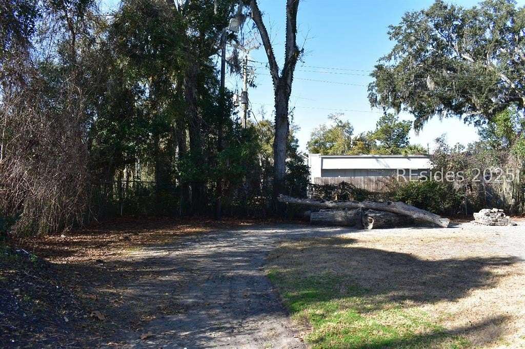 0.3 Acres of Commercial Land for Sale in Bluffton, South Carolina