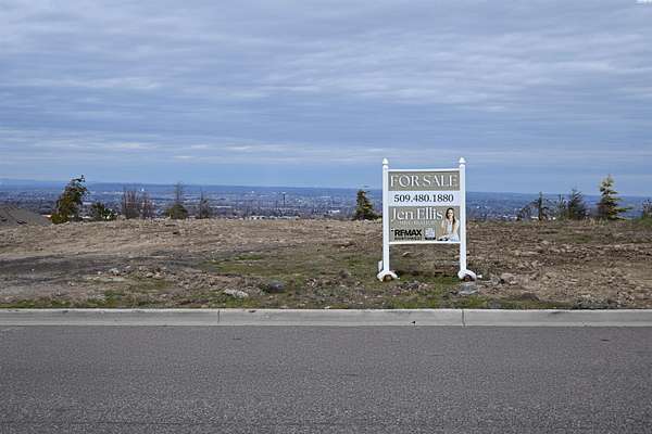 0.26 Acres of Residential Land for Sale in Kennewick, Washington