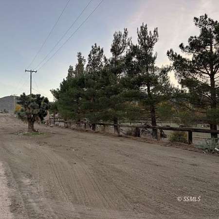 5.42 Acres of Land for Sale in Weldon, California