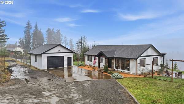 8 Acres of Residential Land with Home for Sale in Yacolt, Washington