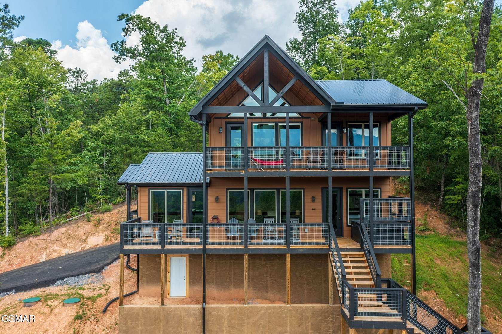 1.5 Acres of Residential Land with Home for Sale in Gatlinburg, Tennessee