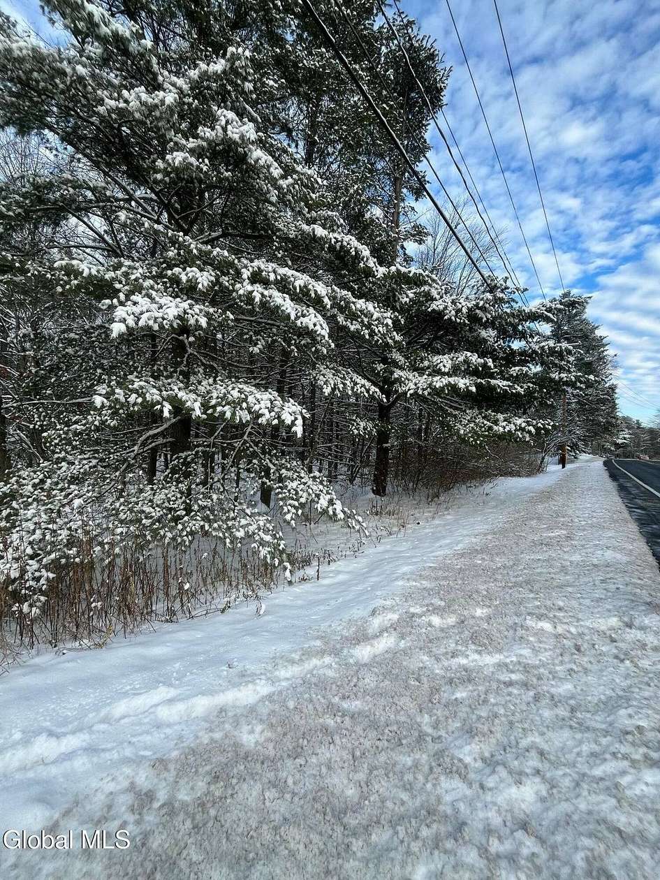 18.3 Acres of Recreational Land for Sale in Wilton, New York