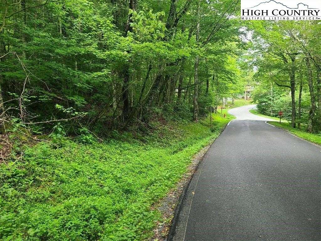 0.9 Acres of Land for Sale in Sugar Mountain, North Carolina