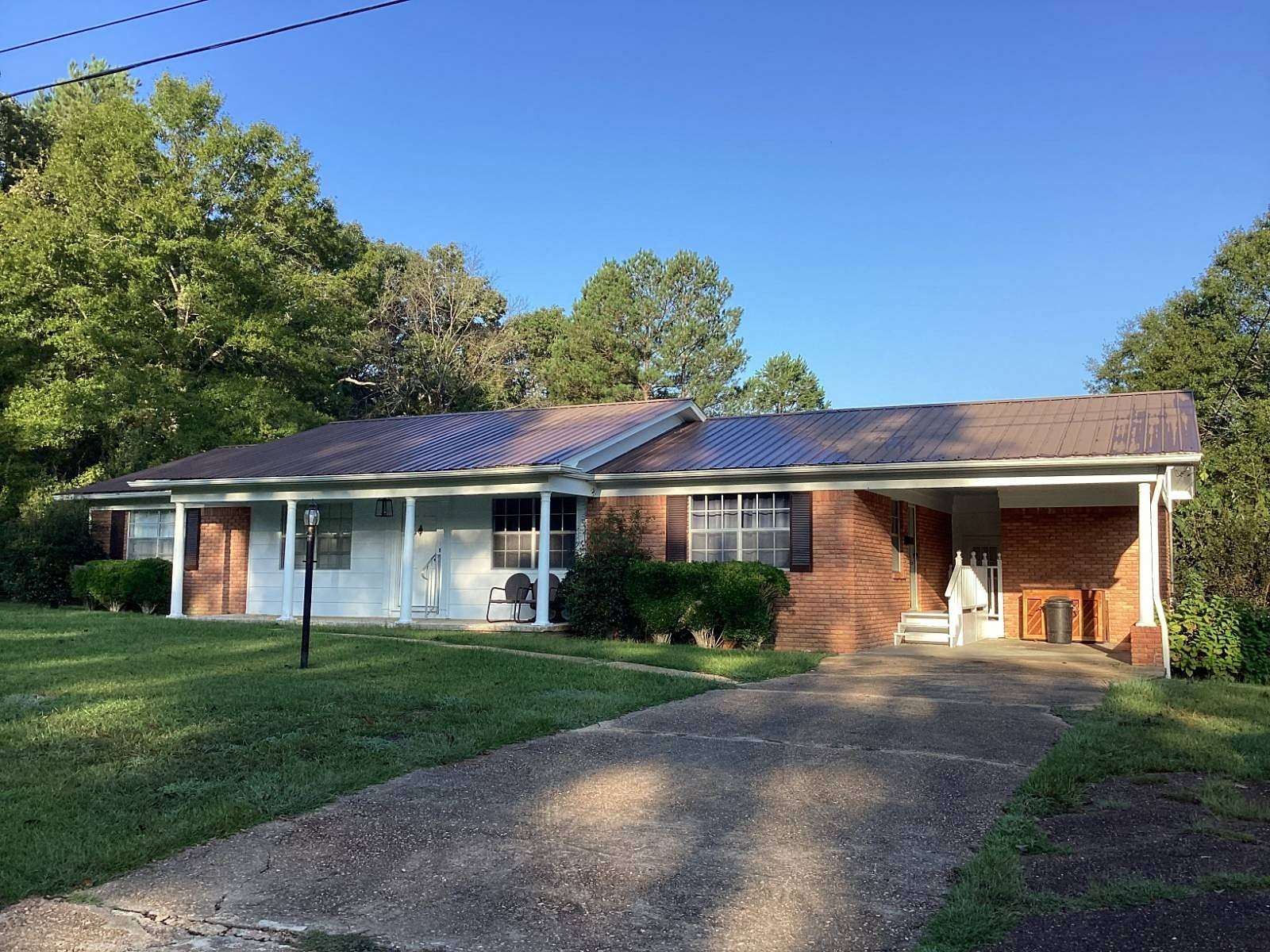 2 Acres of Land with Home for Sale in Philadelphia, Mississippi