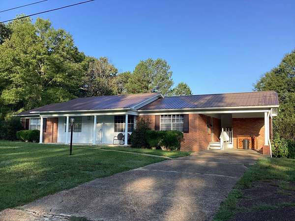 2 Acres of Residential Land with Home for Sale in Philadelphia, Mississippi