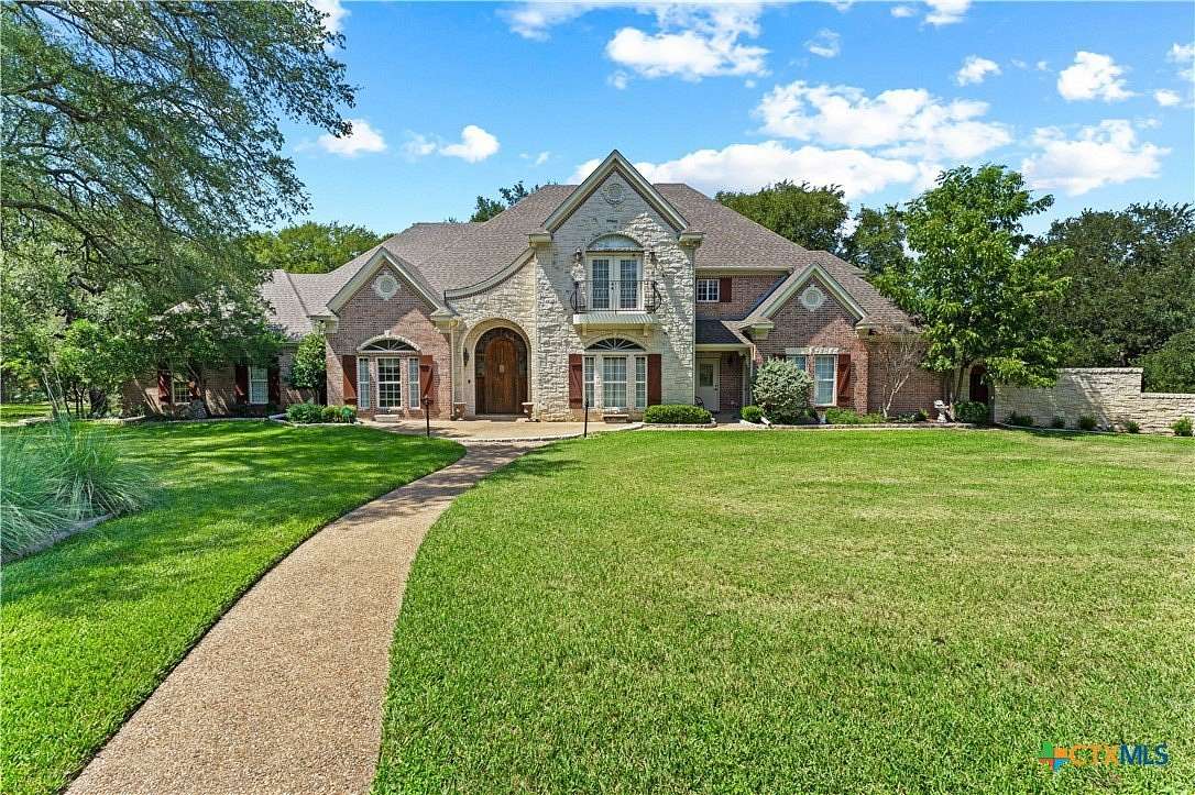 4.18 Acres of Residential Land with Home for Sale in Salado, Texas