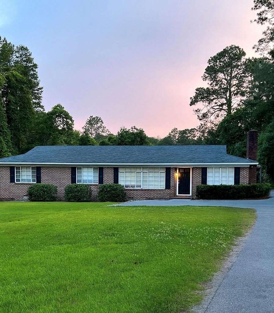 3.7 Acres of Residential Land with Home for Sale in Douglas, Georgia