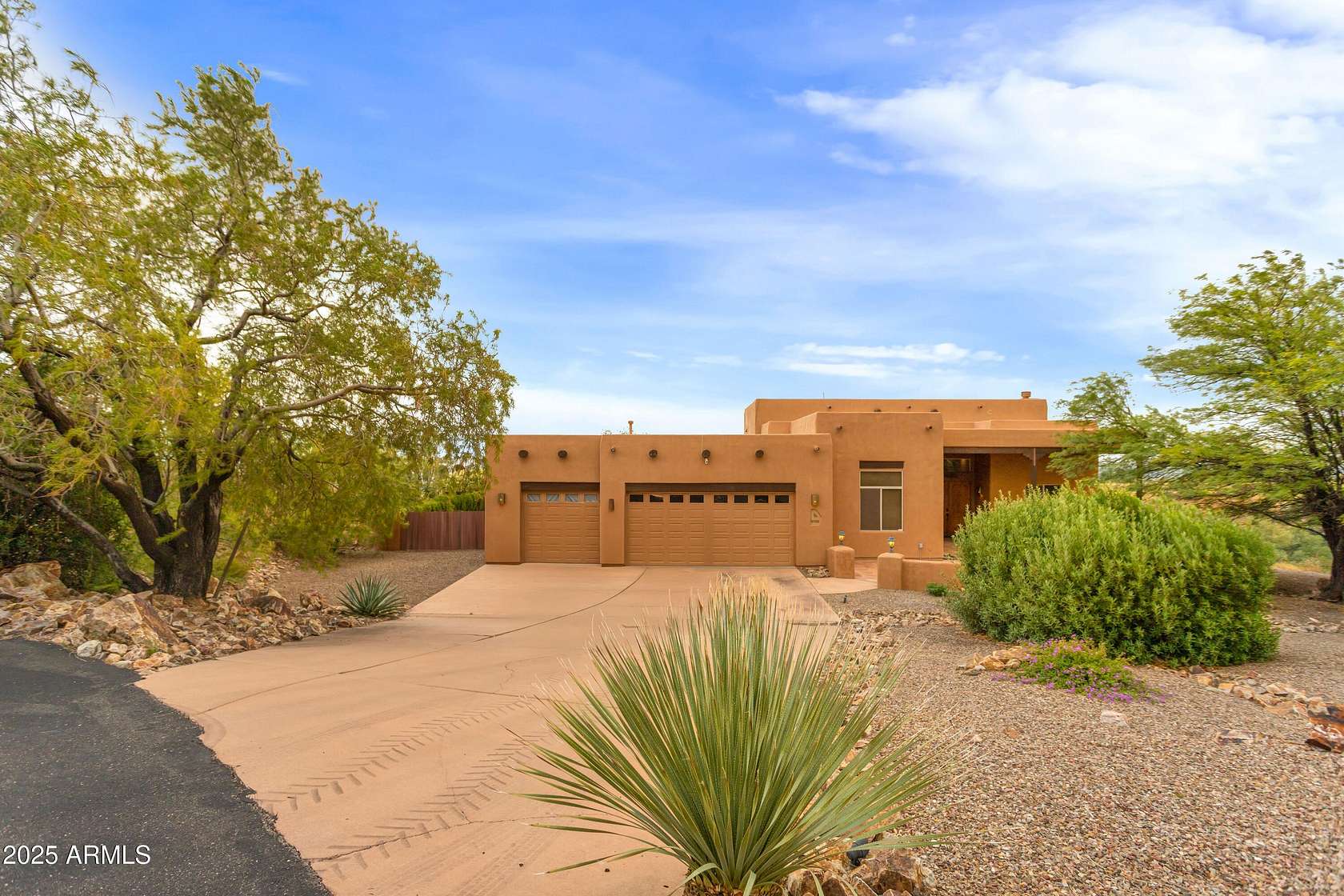 3.48 Acres of Residential Land with Home for Sale in Hereford, Arizona