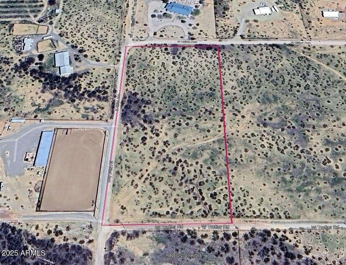 5 Acres of Land for Sale in Wickenburg, Arizona