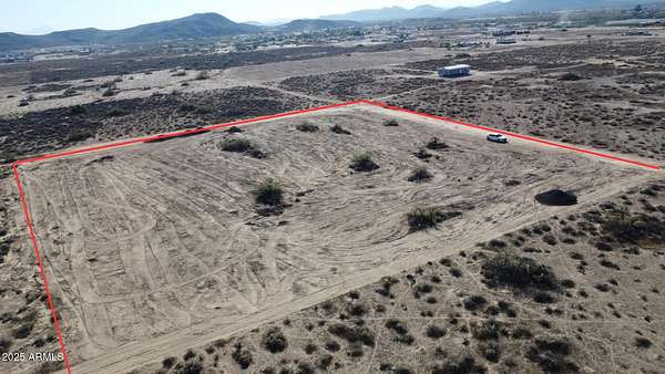 2 Acres of Residential Land for Sale in Tonopah, Arizona