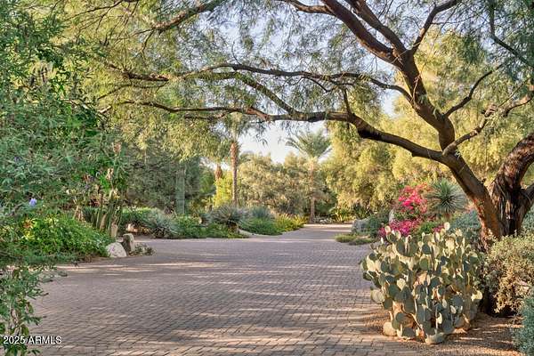 5 Acres of Residential Land with Home for Sale in Paradise Valley, Arizona