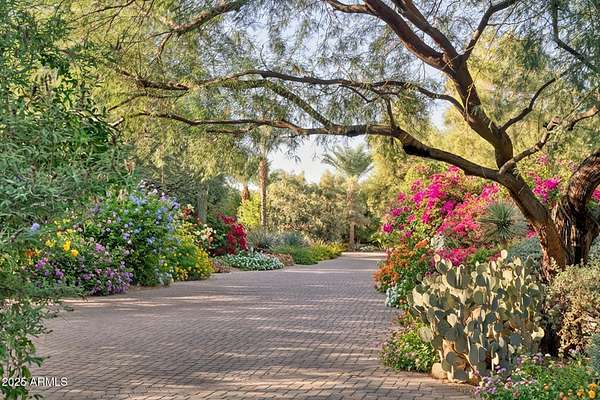 5 Acres of Residential Land with Home for Sale in Paradise Valley, Arizona