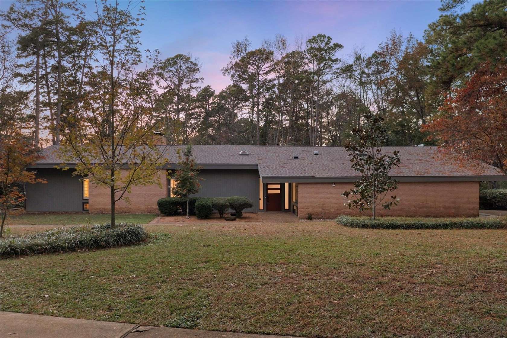 18.8 Acres of Land with Home for Sale in Longview, Texas