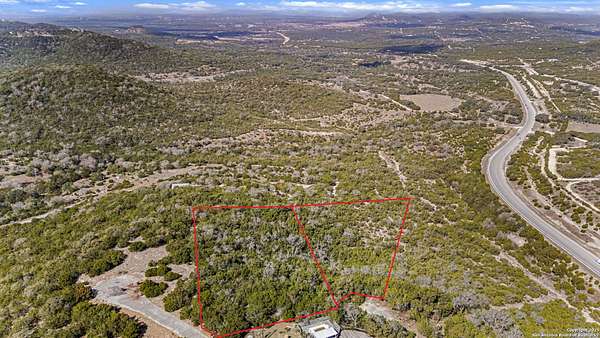 Residential Land for Sale in Pipe Creek, Texas