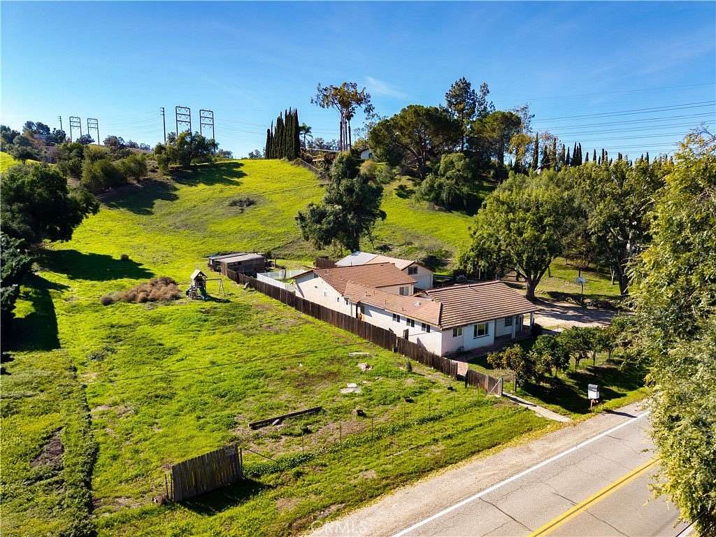1.88 Acres of Residential Land with Home for Sale in Moorpark, California