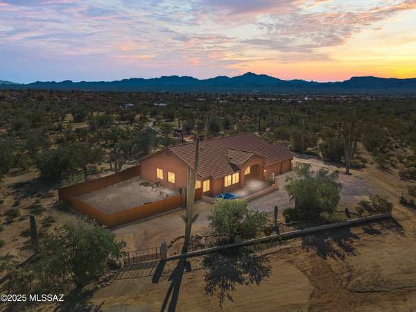 3.3 Acres of Residential Land with Home for Sale in Tucson, Arizona