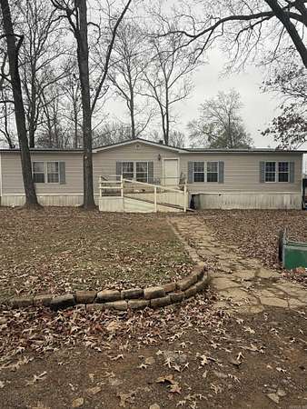 3.59 Acres of Land with Home for Sale in Searcy, Arkansas