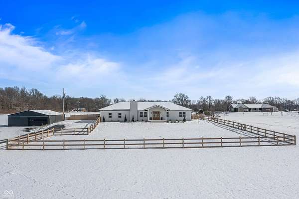 8 Acres of Residential Land with Home for Sale in Pendleton, Indiana