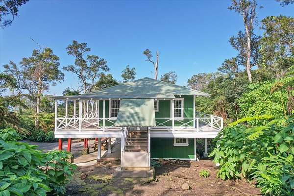 10.3 Acres of Land with Home for Sale in Kailua-Kona, Hawaii