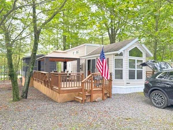 0.16 Acres of Residential Land for Sale in Gouldsboro, Pennsylvania