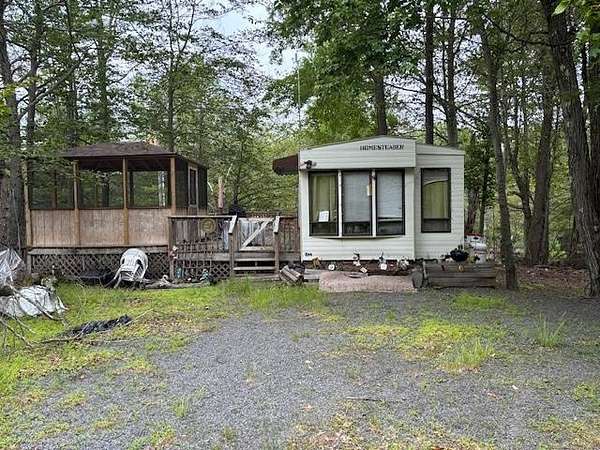 0.16 Acres of Residential Land for Sale in Gouldsboro, Pennsylvania