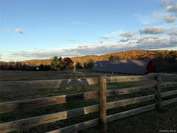 23.3 Acres of Improved Land for Sale in Warwick, New York