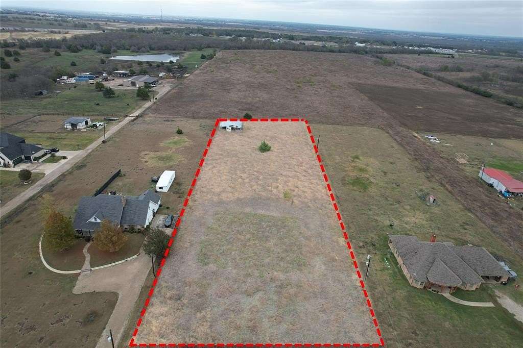 2 Acres of Residential Land for Sale in Kaufman, Texas
