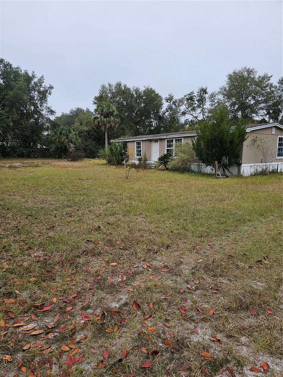 1.63 Acres of Residential Land with Home for Sale in Palatka, Florida
