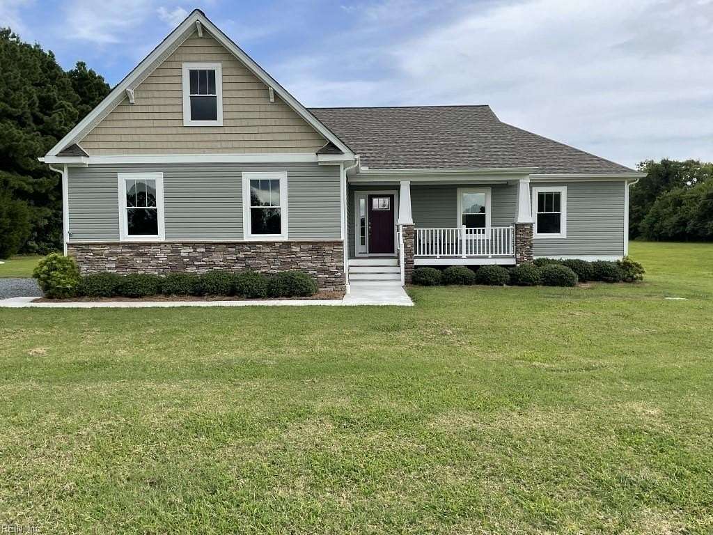 5.1 Acres of Residential Land with Home for Sale in Machipongo, Virginia