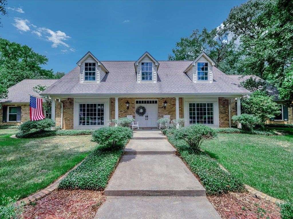 4.42 Acres of Residential Land with Home for Sale in Nacogdoches, Texas