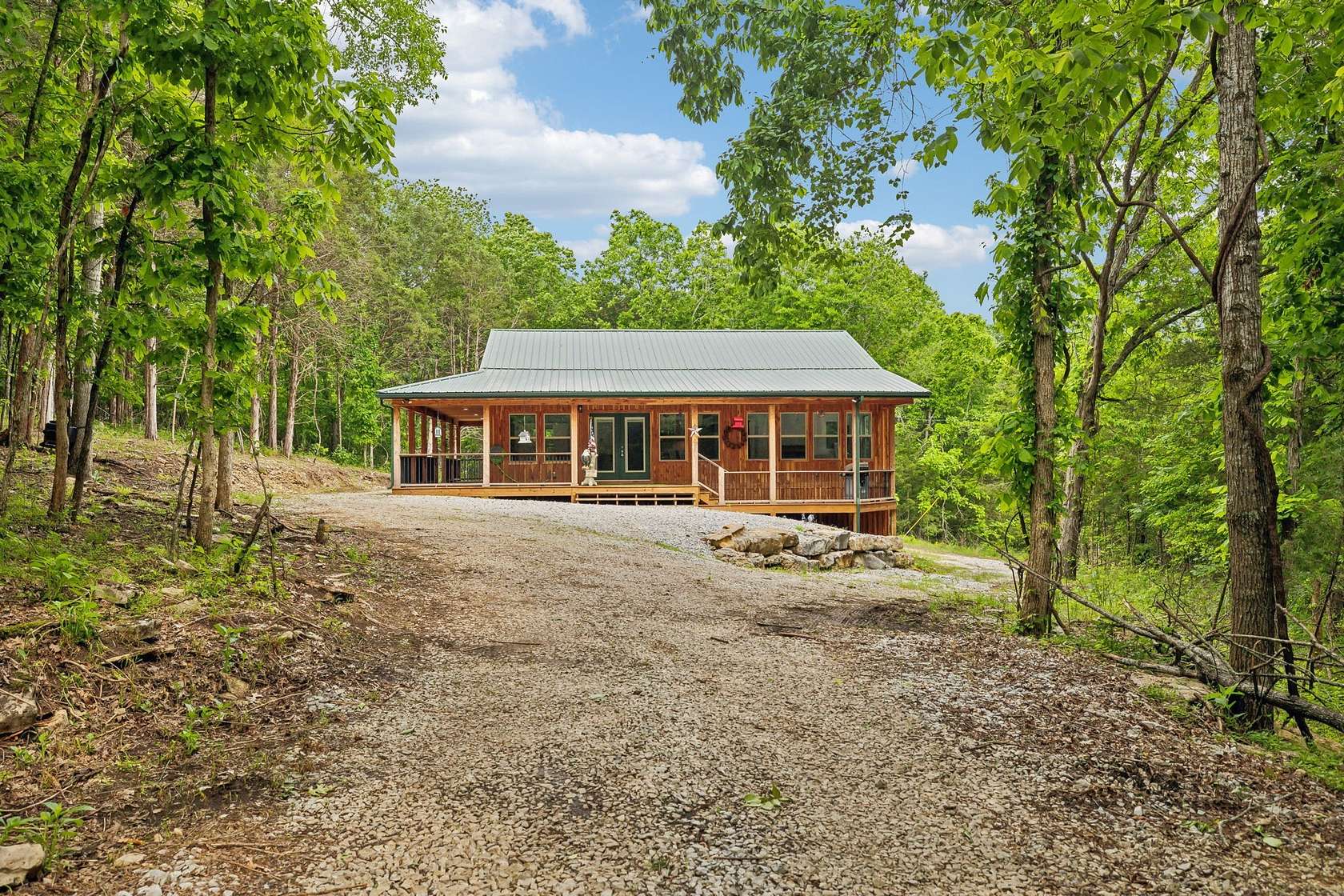 20.3 Acres of Land with Home for Sale in Hartsville, Tennessee