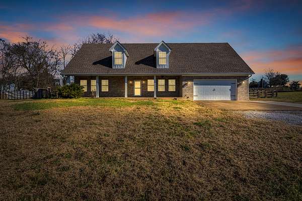 1.7 Acres of Residential Land with Home for Sale in Columbia, Tennessee