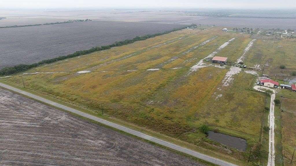 27.4 Acres of Improved Agricultural Land for Sale in Sinton, Texas