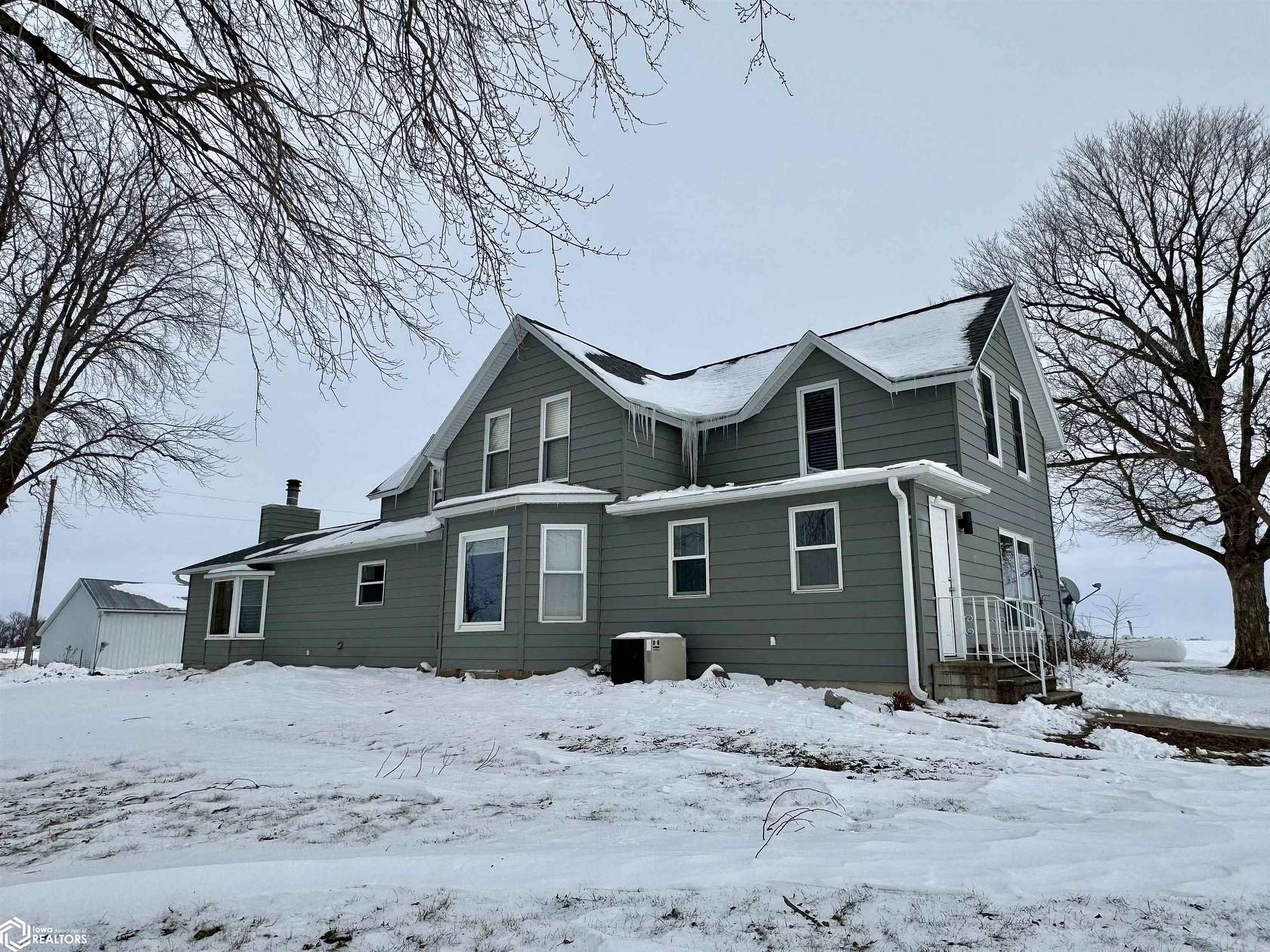 5.73 Acres of Residential Land with Home for Sale in Gowrie, Iowa