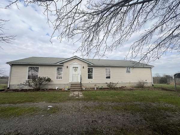 71 Acres of Land with Home for Sale in Harrodsburg, Kentucky