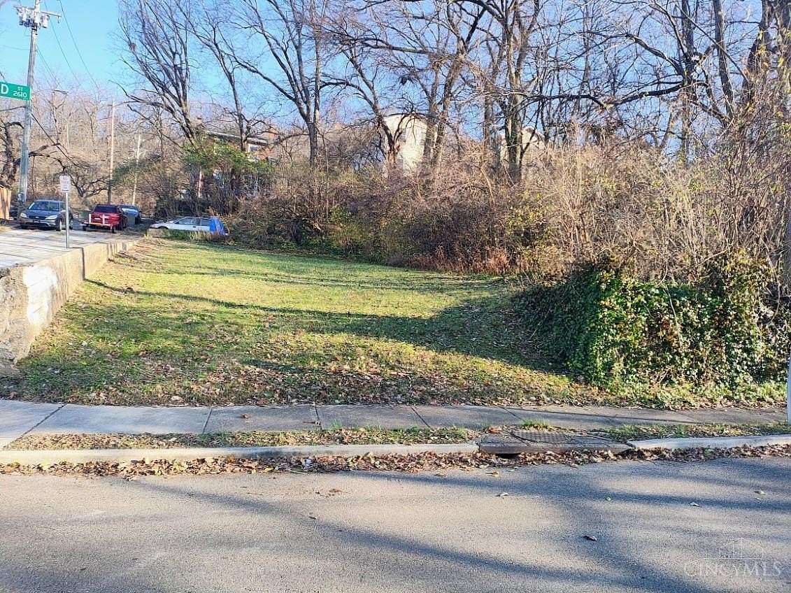0.06 Acres of Mixed-Use Land for Sale in Cincinnati, Ohio