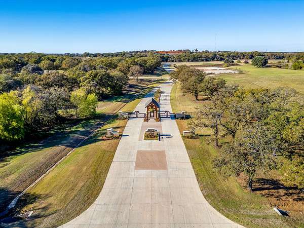 1.18 Acres of Residential Land for Sale in Burleson, Texas