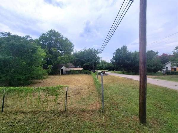 0.24 Acres of Residential Land for Sale in Whitewright, Texas