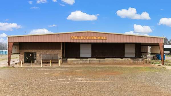 3.66 Acres of Commercial Land for Sale in Winnsboro, Texas