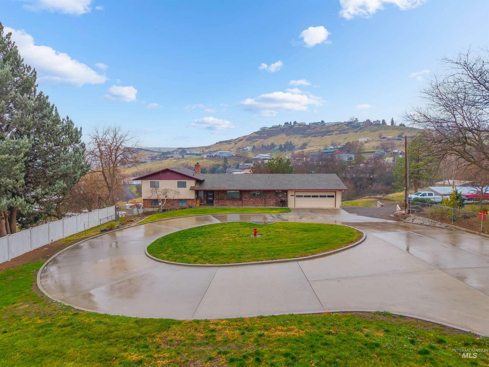2.24 Acres of Land with Home for Sale in Clarkston, Washington