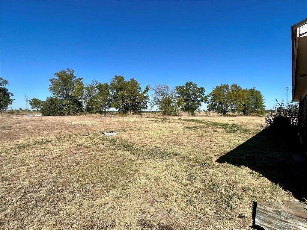 1.5 Acres of Residential Land with Home for Lease in Greenville, Texas