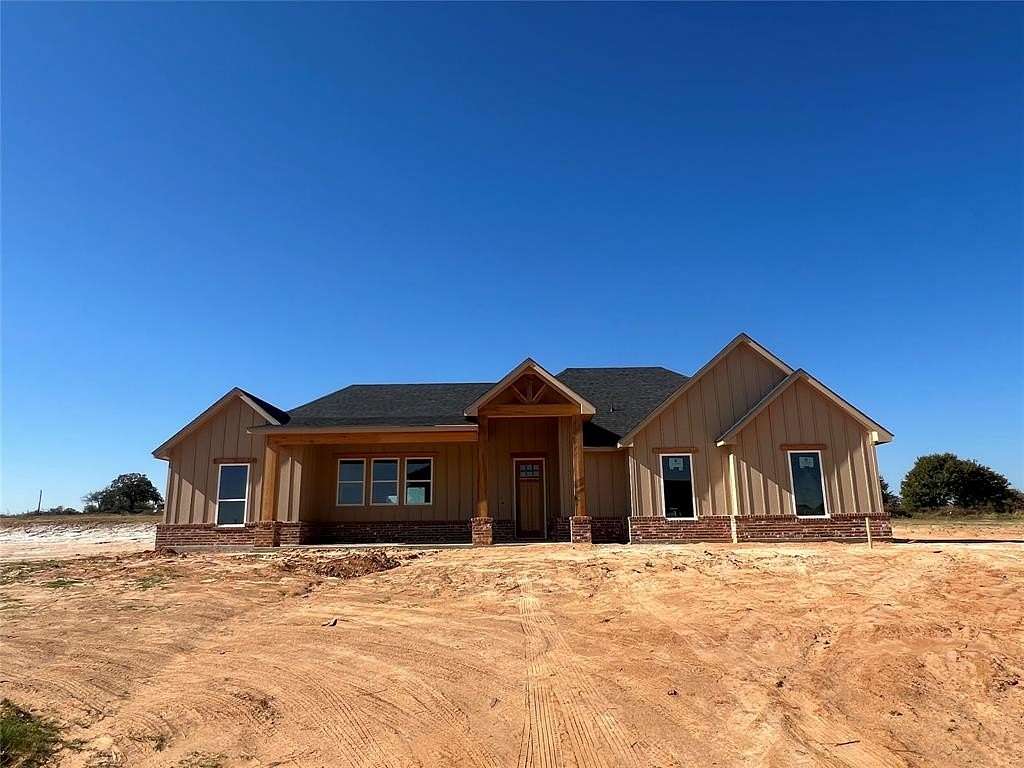 1.84 Acres of Residential Land with Home for Sale in Springtown, Texas