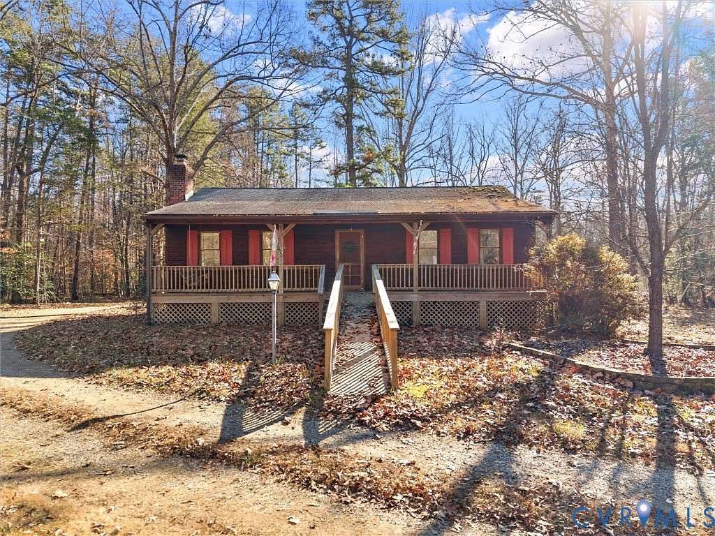 7 Acres of Residential Land with Home for Sale in Powhatan, Virginia