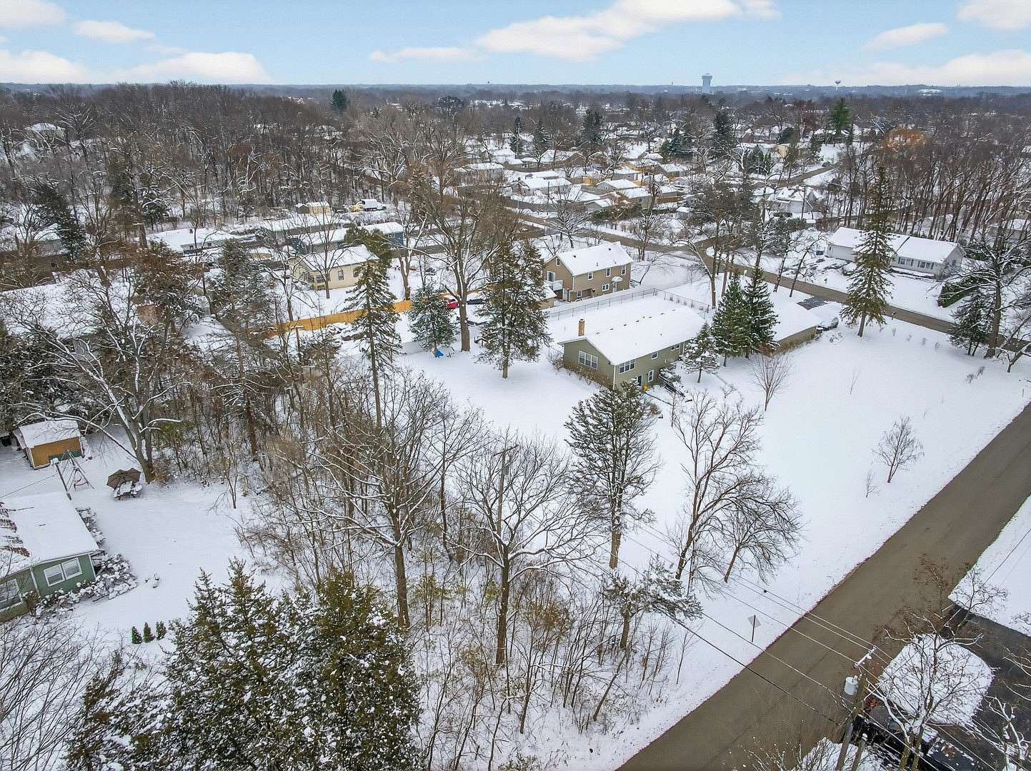 0.28 Acres of Residential Land for Sale in Round Lake Beach, Illinois