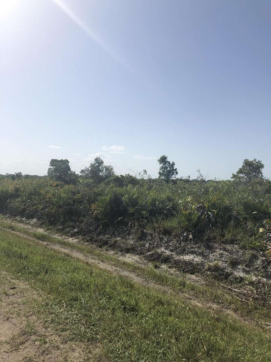 1.25 Acres of Residential Land for Sale in Okeechobee, Florida