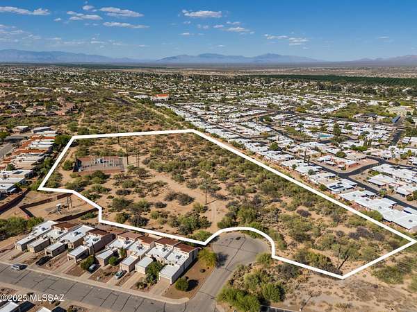 8.29 Acres of Mixed-Use Land for Sale in Green Valley, Arizona