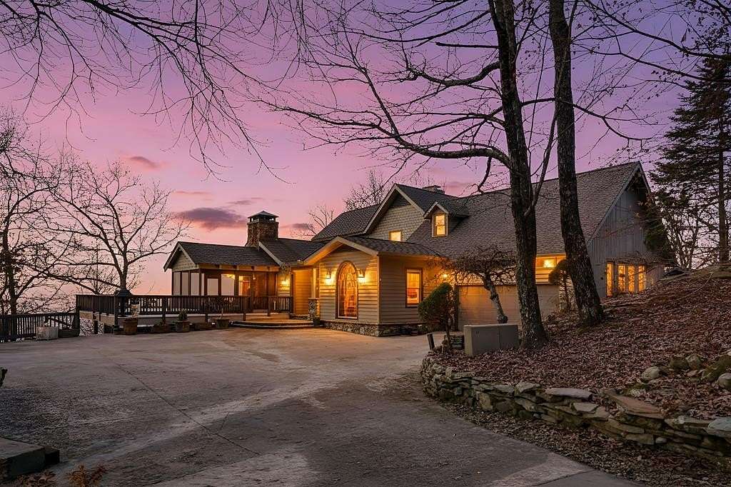 5 Acres of Residential Land with Home for Sale in Chatsworth, Georgia